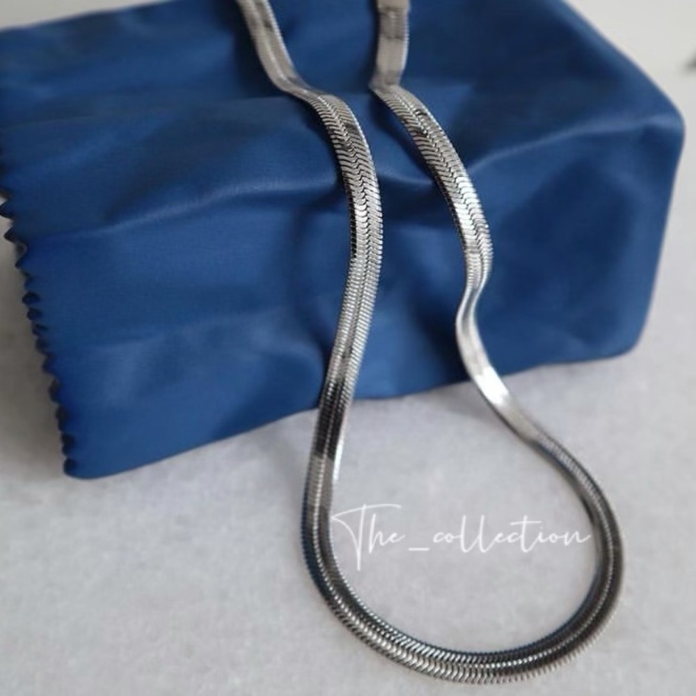 STERLING SILVER FLAT CHAIN NECKLACE - Picture 3 of 3